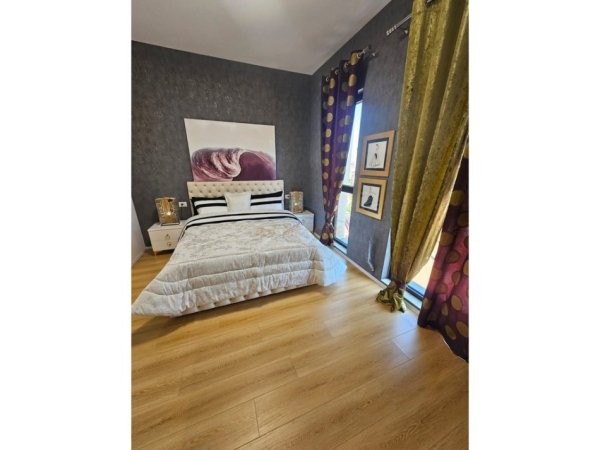 Tirane, shitet apartament 2+1+Ballkon Kati 6, 98 m² 279.000 € (Vasil Shanto)