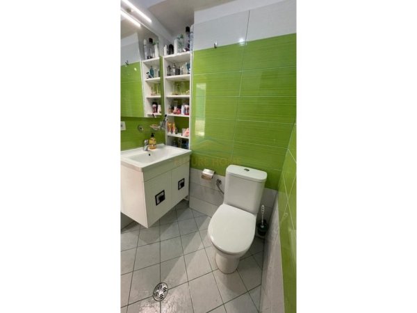 Tirane, jepet me qera apartament 2+1 Kati 5, 82 m² 600 € (MINE PEZA)