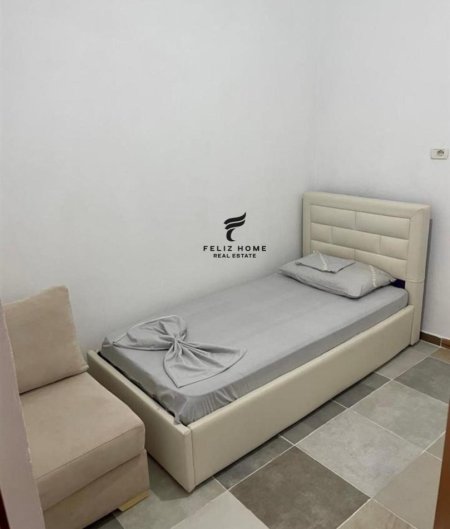 Tirane, jepet me qera apartament 2+1+Ballkon Kati 1, 70 m² 370 € (5 MAJI)