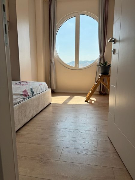 Tirane, shitet apartament 2+1+Ballkon Kati 11, 70 m² 195.000 € (Rruga e Kavajes)