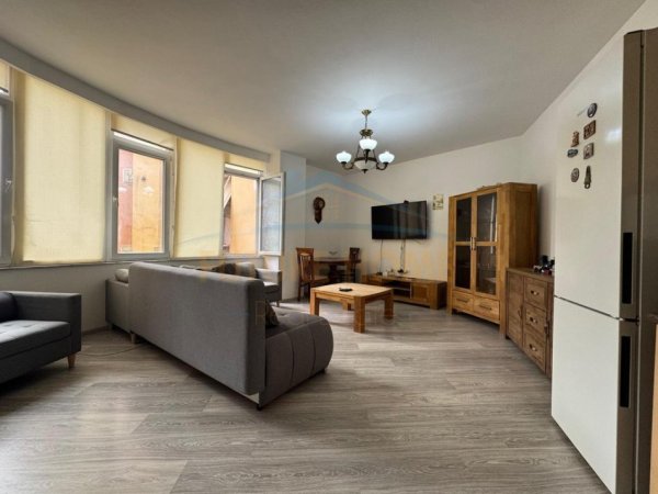 Tirane, shitet apartament 1+1+Ballkon Kati 4, 75 m² 187.500 € (Observatori, Rruga e Dibrës)