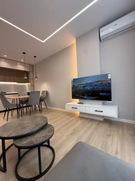 Tirane, jepet me qera apartament 1+1+Ballkon , 67 m² 450 € (Rruga Migjeni ASTIR BAR OXYGEN)