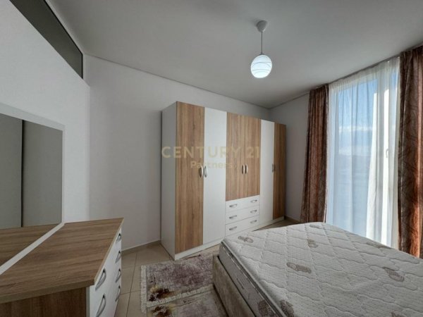 Tirane, jepet me qera apartament 2+1 Kati 6, 80 m² 500 € (Pallatit me Shigjeta)