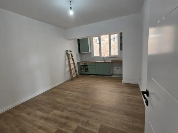 Tirane, ankand apartament 2+1+Ballkon Kati 1, 90 m² (Filip shiroka)