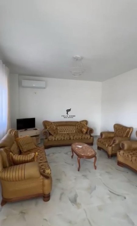 Tirane, jepet me qera apartament 3+1+Ballkon Kati 2, 160 m² 500 € (XHAMLLIK)