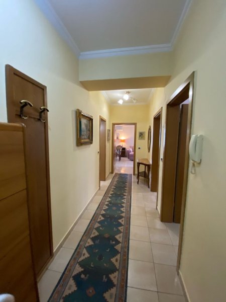 Qera, Apartament 2+1, Blloku, Tirana - 800€ | 90 m²