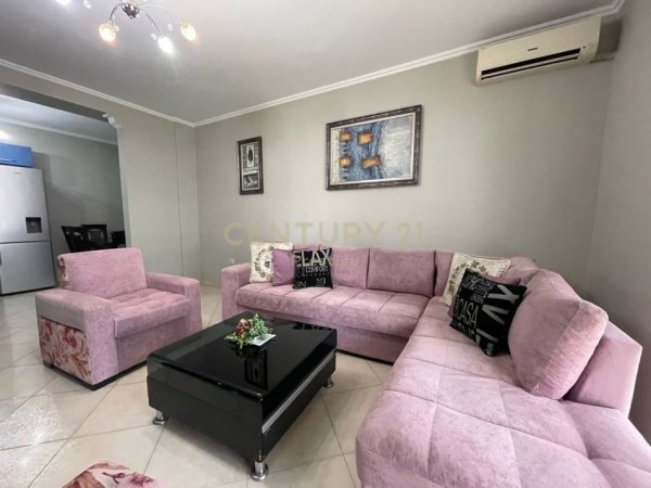 Tirane, jepet me qera apartament 2+1+Aneks+Ballkon Kati 3, 84 m² 500 € (Ali Demi)