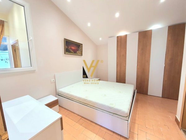 Tirane, jepet me qera apartament 2+1+Ballkon Kati 3, 120 m² 600 € (MYSLYM SHYR)