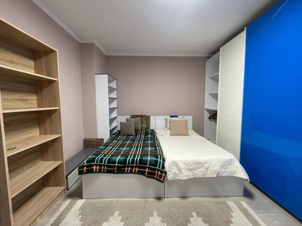 Tirane, jepet me qera apartament 2+1 Kati 8, 95 m² 700 € 