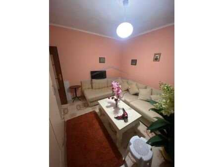 Shitje, Apartament 3+1+2, Bulevardi Zhan Dark, Tiranë. AREA41676