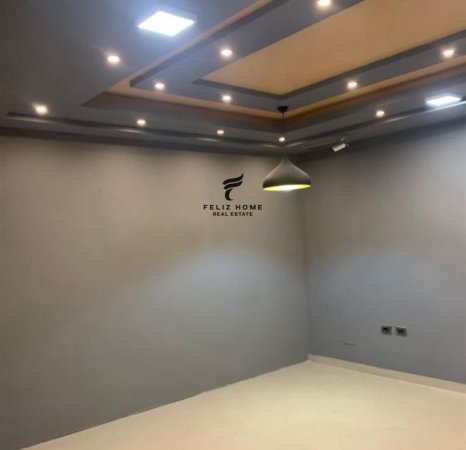 Tirane, jepet me qera dyqan Kati 0, 65 m² 400 € (PJETER BUDI)