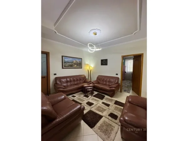 Tirane, shitet apartament 2+1+Ballkon Kati 3, 92 m² 170.000 € (don bosko)