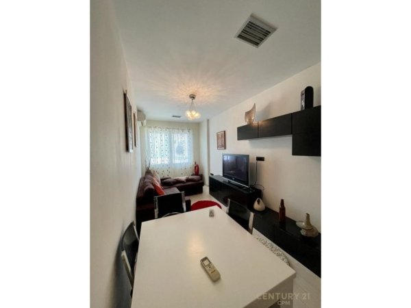 Tirane, jepet me qera apartament 1+1 Kati 9, 78 m² 550 € (Rruges Kavajes)