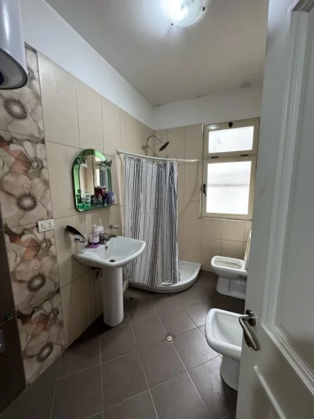 Tirane, shitet apartament 2+1 Kati 4, 99 m² 148.000 € (astir)