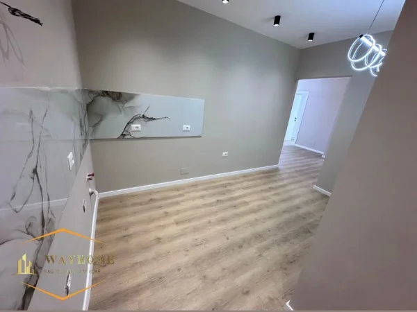 Tirane, shitet apartament 2+1 Kati 4, 79 m² 195.000 € (PAZARI I RI)