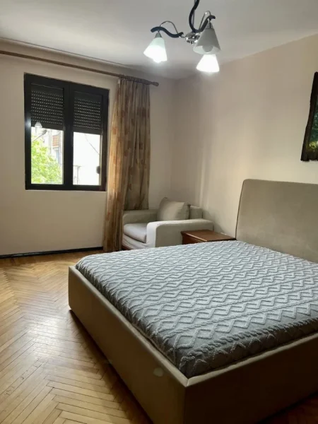 Tirane, jepet me qera apartament 2+1+Aneks Kati 3, 75 m² 650 € (Myslym Shyri)