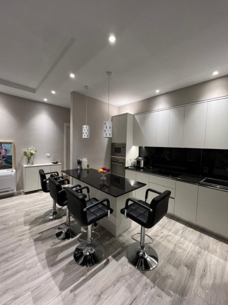 Tirane, shitet apartament 3+1+Aneks Kati 5, 123 m² 180.000 € (Kinostudio, rruga Myslym Keta)