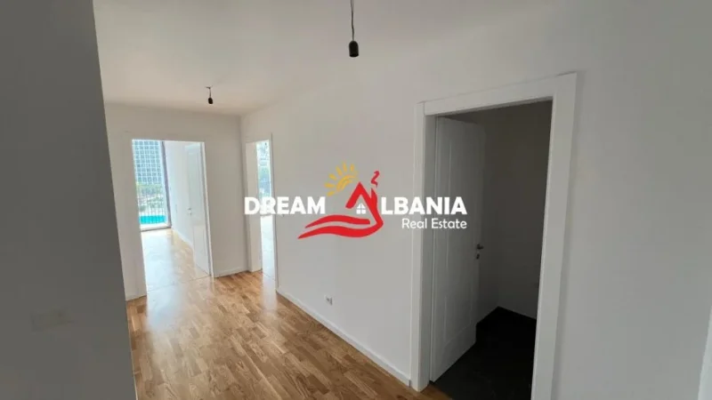 Tirane, jepet me qera ambjent biznesi Kati 7, 136 m² 1.400 € (Tek Lake View Rezidence)