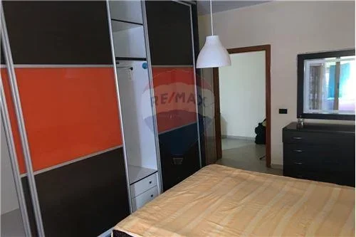 Tirane, jepet me qera apartament 2+1 , 70 m² 400 € 