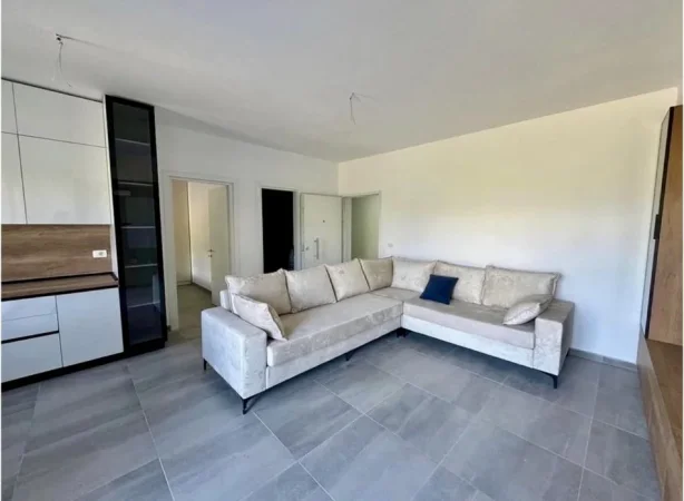 Tirane, jepet me qera apartament 1+1+Ballkon Kati 2, 62 m² 400 € (Rruga Pasho Hysa)