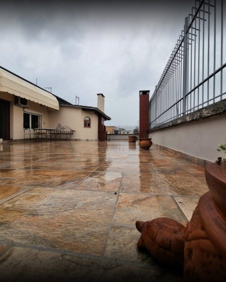 Tirane, jepet me qera apartament 3+1+Ballkon Kati 9, 250 m² 1.200 € (STADIUMI DINAMO)