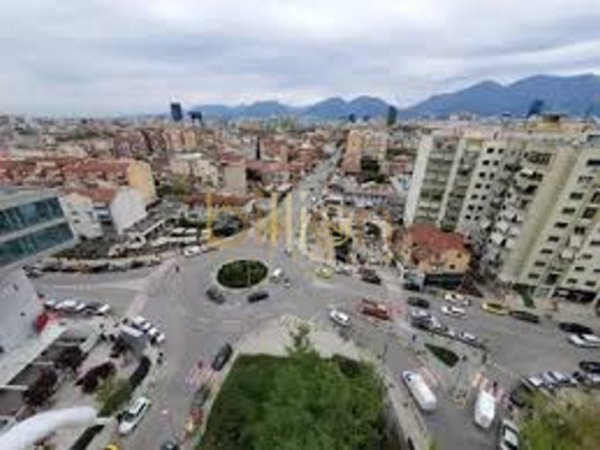Tirane, shitet apartament duplex Dublex , 208 m² (KOMUNA E PARISIT)