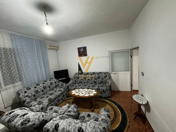 Tirane, jepet me qera shtepi 2+1+Ballkon Kati 0, 85 m² 400 € (BULEVARDI I RI)