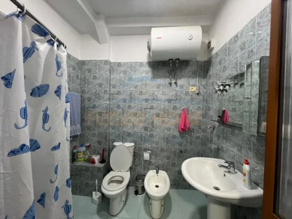 Tirane, jepet me qera apartament 1+1 Kati 5, 76 m² 550 € (Sheshi Willson, Tiranë.)