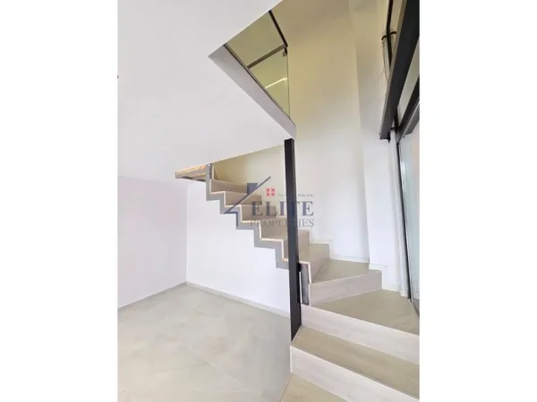 Tirane, shitet zyre Kati 0, 68 m² 230.000 € (Tirana Golden Park)