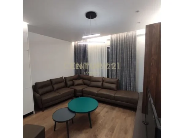 Tirane, jepet me qera apartament 1+1 Kati 2, 70 m² 550 € 