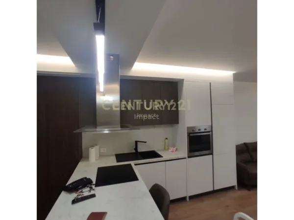 Tirane, jepet me qera apartament 1+1 Kati 2, 70 m² 550 € 