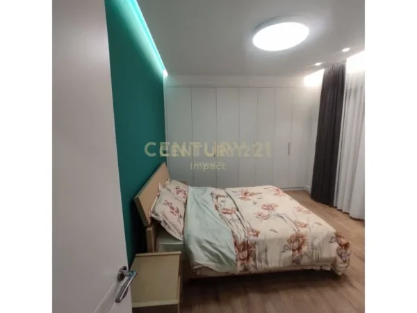 Tirane, jepet me qera apartament 1+1 Kati 2, 70 m² 550 € 