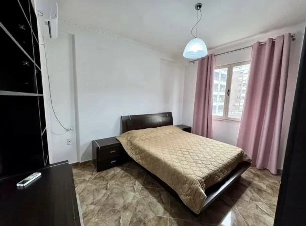 Tirane, shitet apartament 2+1+Ballkon Kati 5, 99 m² 148.000 € (Rruga Teodor Keko)