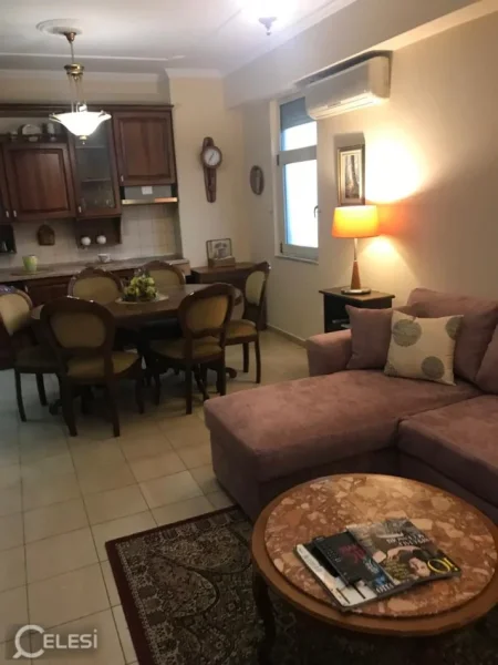 Tirane, jepet me qera apartament 2+1+Ballkon Kati 7, 90 m² 800 € (BLLOKU)