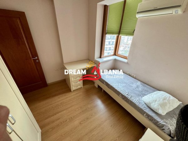 Tirane, jepet me qera apartament 2+1+Ballkon Kati 10, 101 m² 600 € (Tek Rruga e Kavajes)