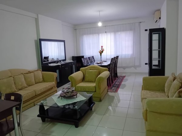 Tirane, jepet me qera apartament 2+1 Kati 5, 120 m² 400 € (Bulevardi Astir)