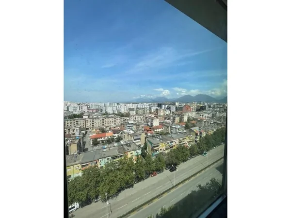 Tirane, shitet garsonier Kati 11, 42 m² 125.000 € (Rruga e Kavajes)