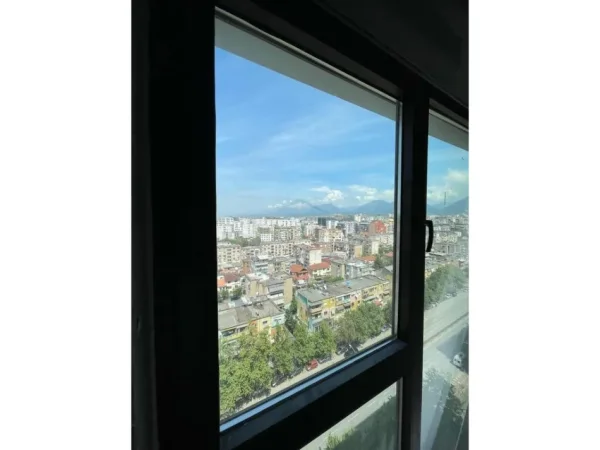Tirane, shitet garsonier Kati 11, 42 m² 125.000 € (Rruga e Kavajes)
