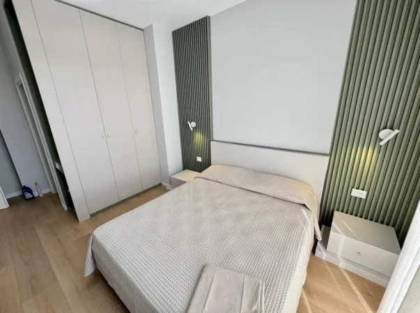 Tirane, jepet me qera apartament 2+1+Aneks+Ballkon Kati 5, 120 m² 900 € (Ali Demi)