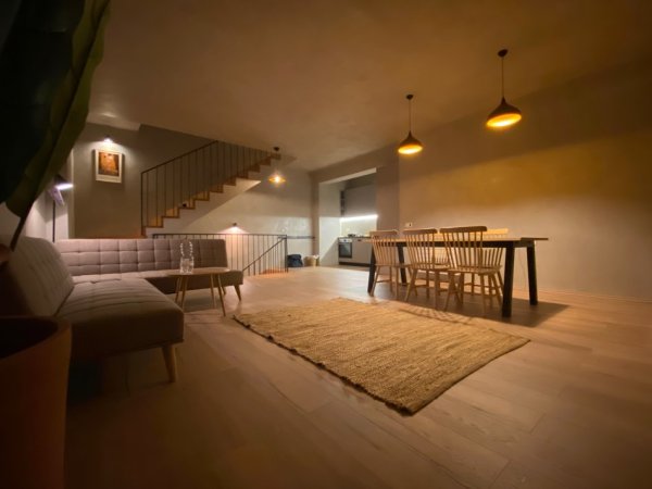 Tirane, jap me qera apartament duplex Dublex Kati 1, 180 m² 1.200 € (Kodra e Diellit 2)