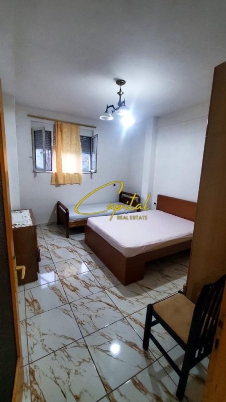 Tirane, jepet me qera apartament 1+1 Kati 1, 55 m² 300 € (RRUGA SIRI KODRA)