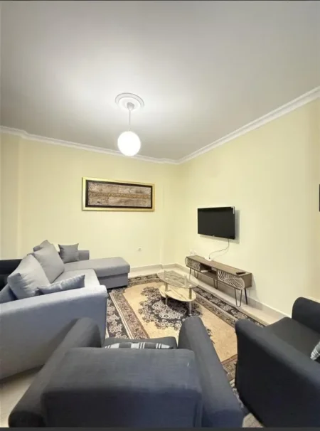 Tirane, jepet me qera apartament 2+1 Kati 1, 100 m² 600 € (don bosko)
