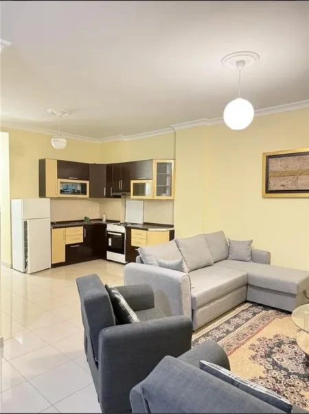 Tirane, jepet me qera apartament 2+1 Kati 1, 100 m² 600 € (don bosko)