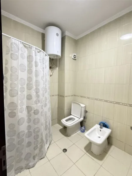 Tirane, jepet me qera apartament 2+1 Kati 1, 100 m² 600 € (don bosko)