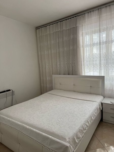 Tirane, jepet me qera apartament 2+1+Ballkon Kati 5, 100 m² 500 € (Rruga teodor keko)