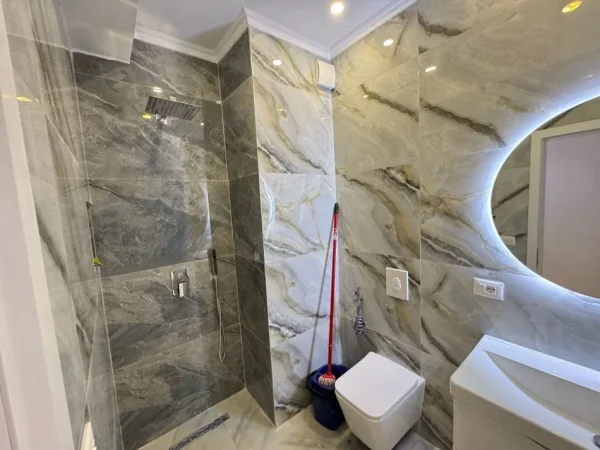 Tirane, shes apartament 1+1+Ballkon Kati 4, 46 m² 88.000 € (Astir 2 Palmat)