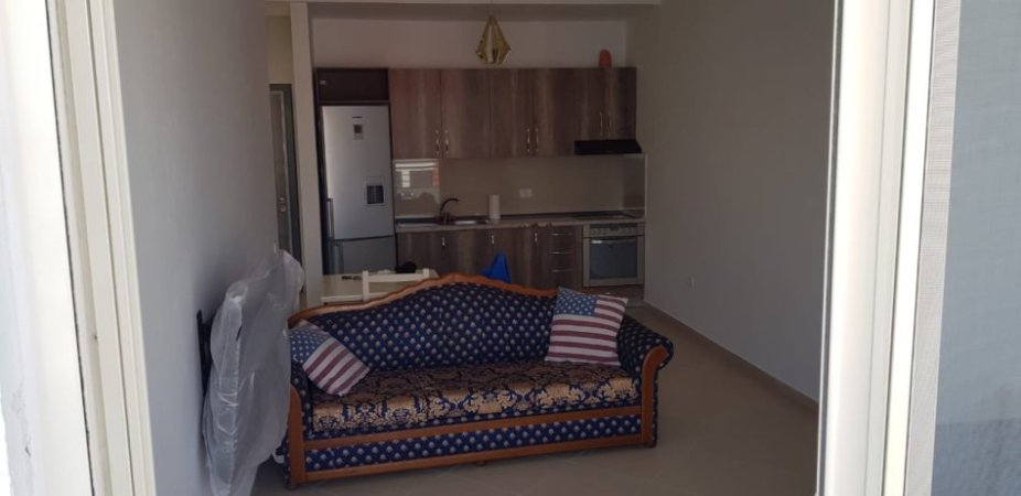 Tirane, shitet apartament 1+1+Ballkon Kati 8, 64 m² 110.000 € (Tirana Golden Park ,Spitali Amerikan 3)
