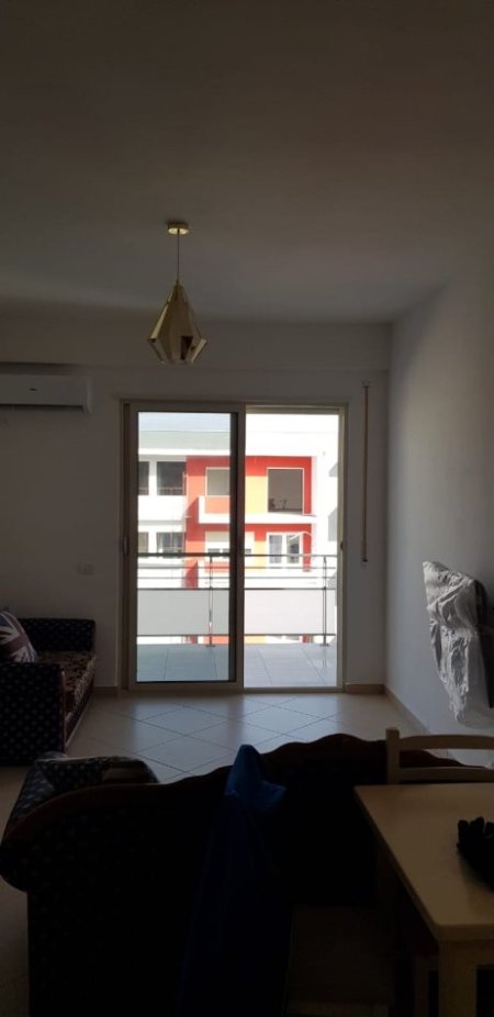 Tirane, shitet apartament 1+1+Ballkon Kati 8, 64 m² 110.000 € (Tirana Golden Park ,Spitali Amerikan 3)