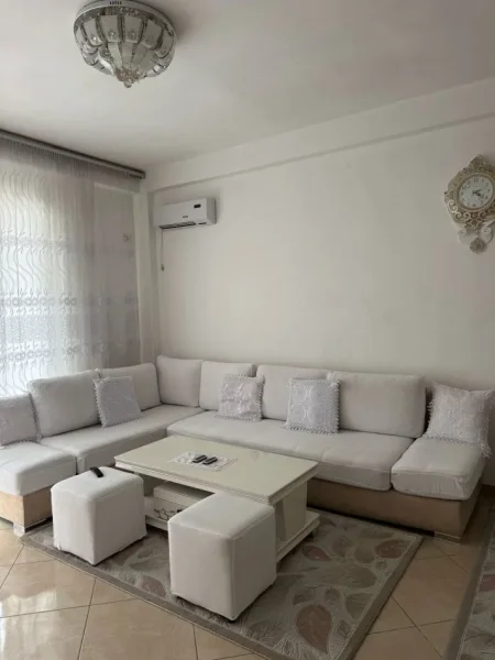 Tirane, jepet me qera apartament 2+1+Ballkon Kati 5, 110 m² 500 € (Astir prapa Eja Studio)
