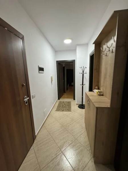 Tirane, jepet me qera apartament 2+1+Aneks+Ballkon Kati 5, 120 m² 1.000 € (Stadiumi Air Albania)